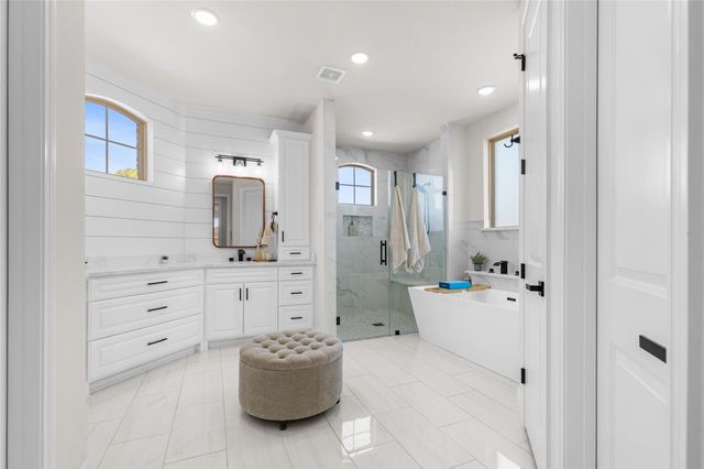 311 Bentwood Court, Montgomery, TX 77356