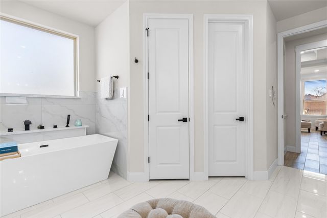 311 Bentwood Court, Montgomery, TX 77356