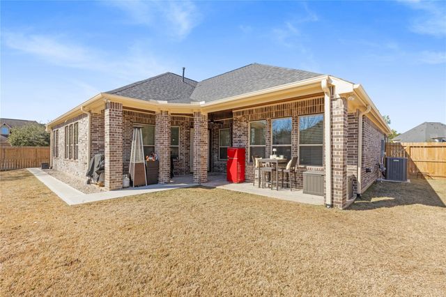 311 Bentwood Court, Montgomery, TX 77356