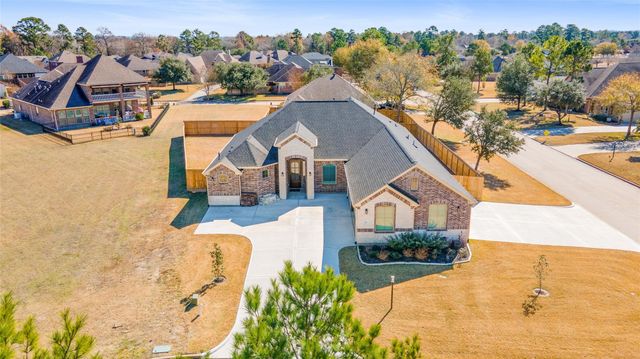 311 Bentwood Court, Montgomery, TX 77356