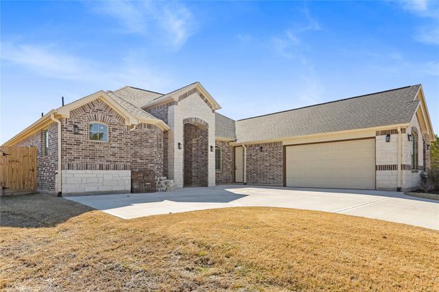 311 Bentwood Court, Montgomery, TX 77356