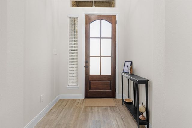 311 Bentwood Court, Montgomery, TX 77356