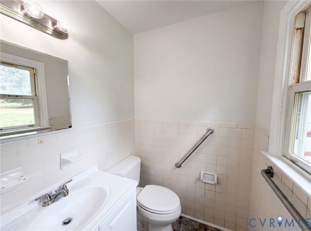 7397 Shady Grove Rd, Mechanicsville, VA 23111