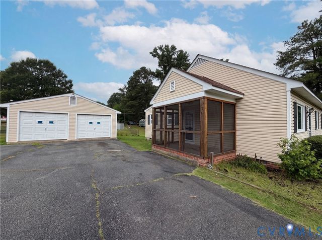 7397 Shady Grove Rd, Mechanicsville, VA 23111