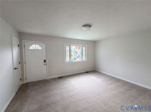7397 Shady Grove Rd, Mechanicsville, VA 23111
