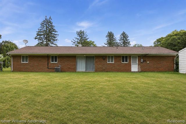 23645 Ripple, Novi, MI 48375