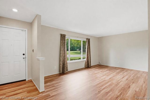 23645 Ripple, Novi, MI 48375