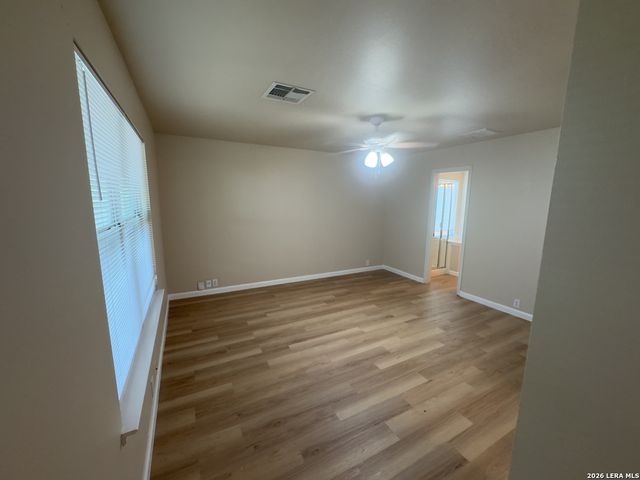 927 Rustling Cv, San Antonio, TX 78251