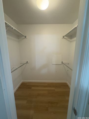 927 Rustling Cv, San Antonio, TX 78251