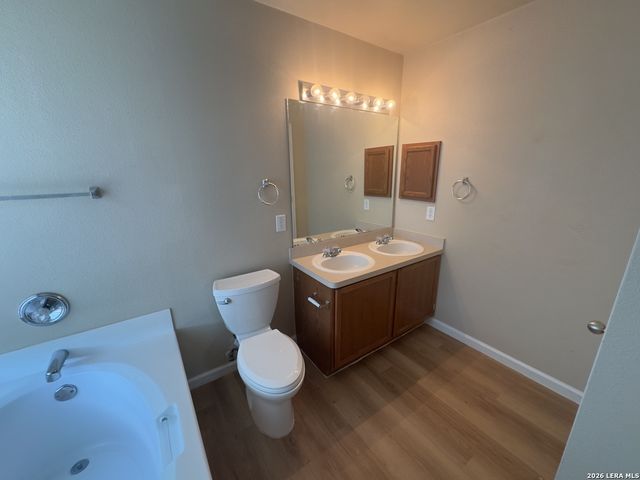 927 Rustling Cv, San Antonio, TX 78251
