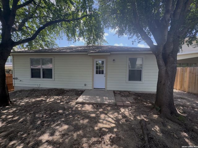 927 Rustling Cv, San Antonio, TX 78251