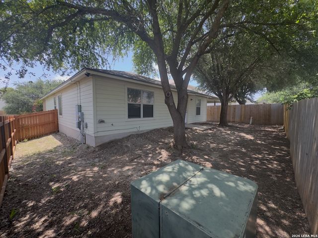927 Rustling Cv, San Antonio, TX 78251