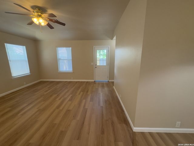 927 Rustling Cv, San Antonio, TX 78251
