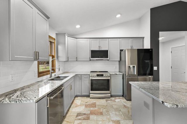 679 W Main Street, Evansville, WI 53536