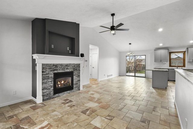 679 W Main Street, Evansville, WI 53536