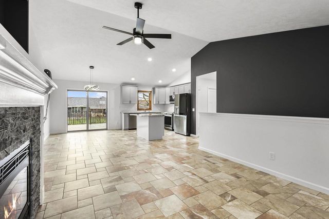 679 W Main Street, Evansville, WI 53536