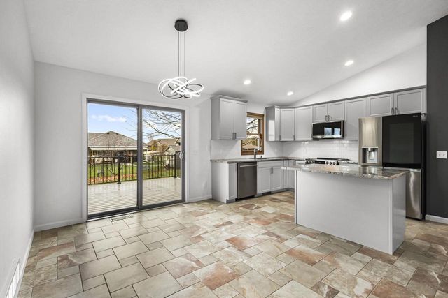 679 W Main Street, Evansville, WI 53536