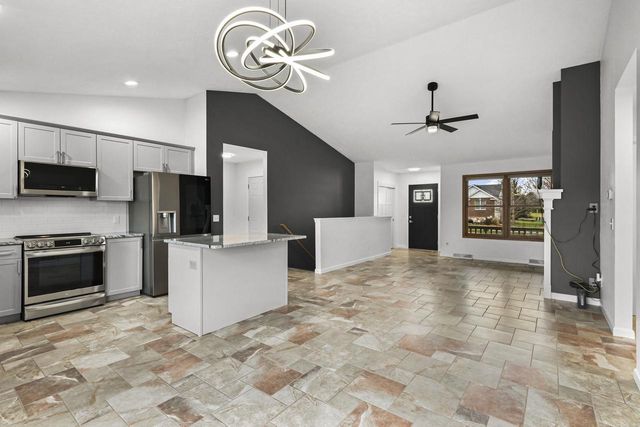 679 W Main Street, Evansville, WI 53536