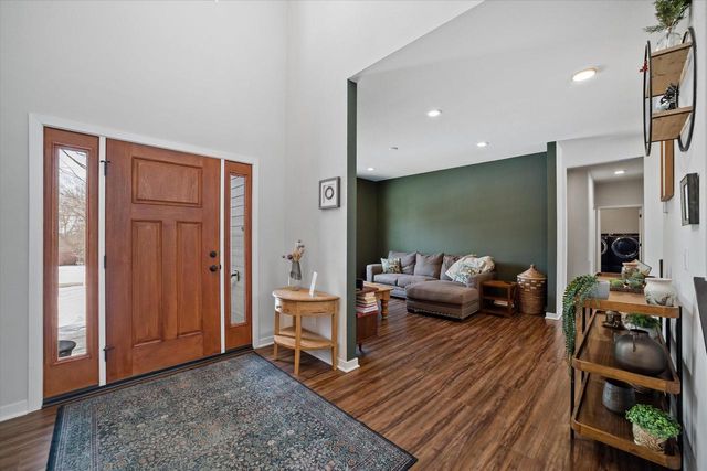 2000 Kathlynn COURT, Brookfield, WI 53045