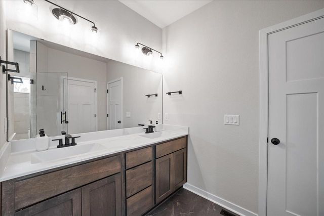 2000 Kathlynn COURT, Brookfield, WI 53045