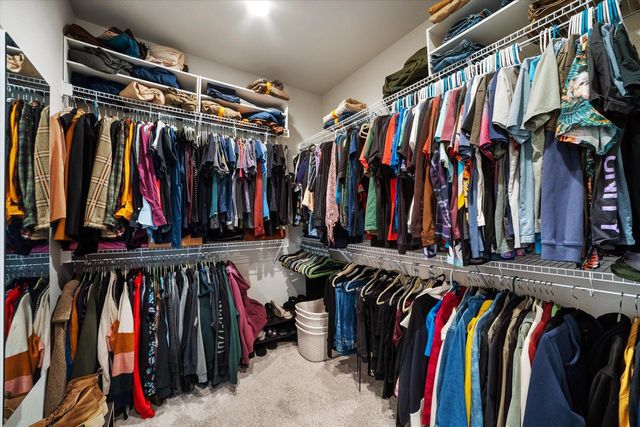 2000 Kathlynn COURT, Brookfield, WI 53045