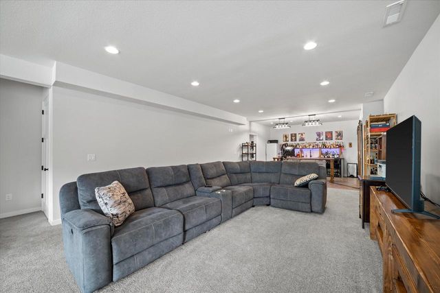 2000 Kathlynn COURT, Brookfield, WI 53045