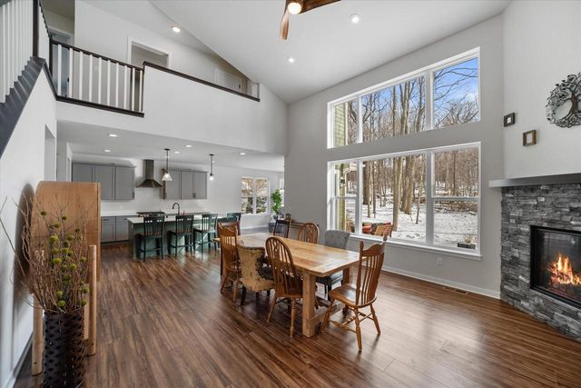 2000 Kathlynn COURT, Brookfield, WI 53045