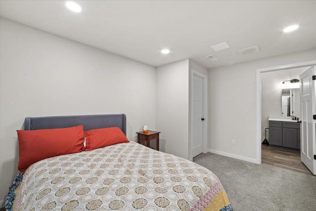 2000 Kathlynn COURT, Brookfield, WI 53045