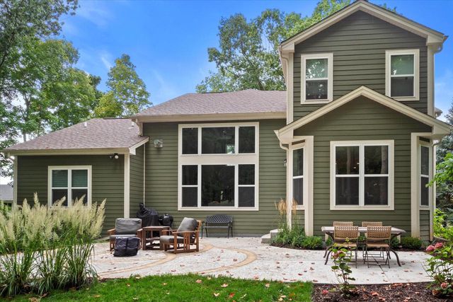 2000 Kathlynn COURT, Brookfield, WI 53045