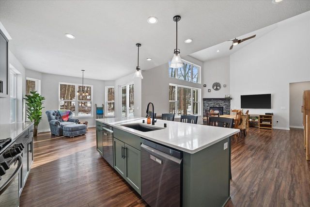 2000 Kathlynn COURT, Brookfield, WI 53045