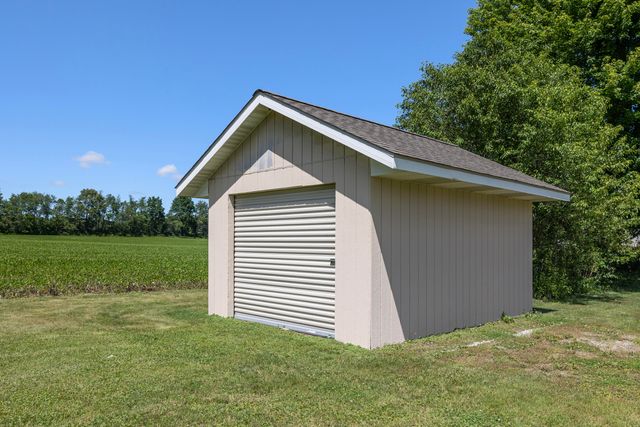 3381 E 300 S, La Porte, IN 46350