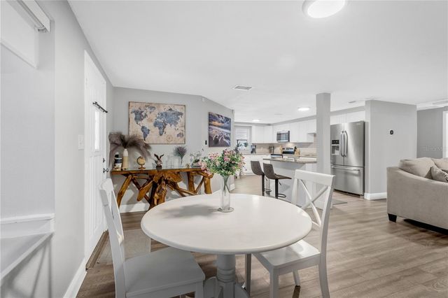 6305 S SELBOURNE AVENUE, Tampa, FL 33611