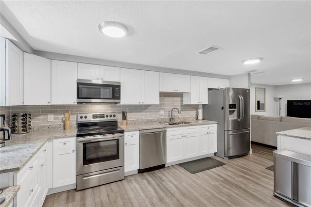 6305 S SELBOURNE AVENUE, Tampa, FL 33611