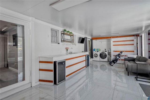 6305 S SELBOURNE AVENUE, Tampa, FL 33611