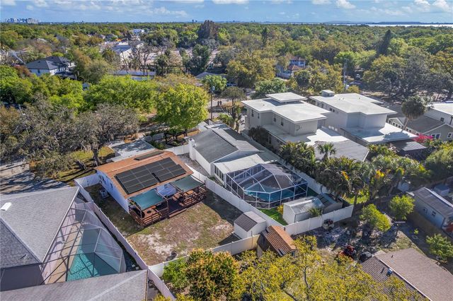 6305 S SELBOURNE AVENUE, Tampa, FL 33611