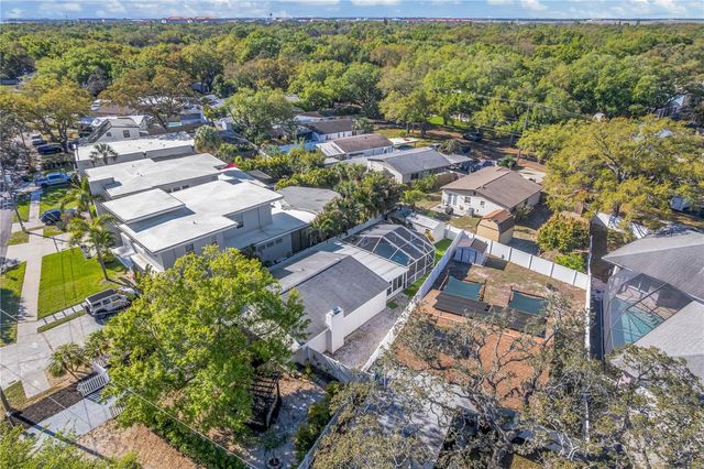 6305 S SELBOURNE AVENUE, Tampa, FL 33611