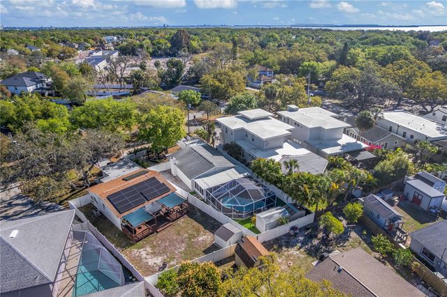 6305 S SELBOURNE AVENUE, Tampa, FL 33611