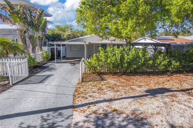 6305 S SELBOURNE AVENUE, Tampa, FL 33611