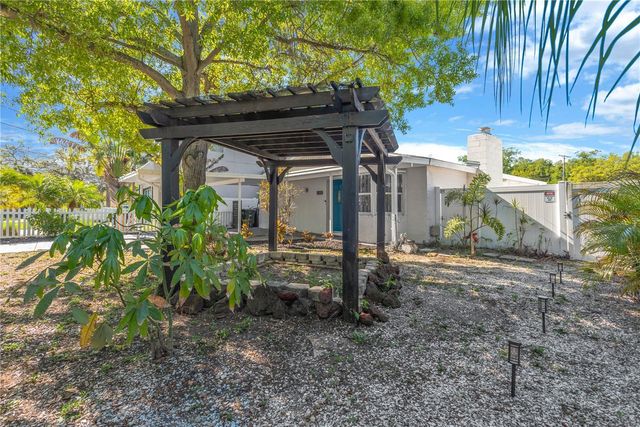 6305 S SELBOURNE AVENUE, Tampa, FL 33611