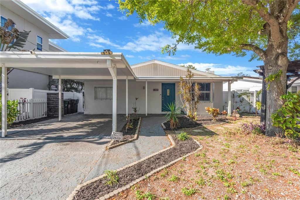 6305 S SELBOURNE AVENUE, Tampa, FL 33611