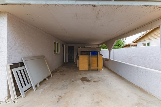 6025 S 13TH Street, Phoenix, AZ 85042