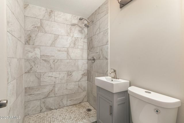 6025 S 13TH Street, Phoenix, AZ 85042