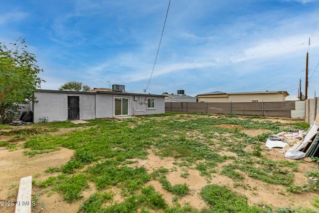 6025 S 13TH Street, Phoenix, AZ 85042