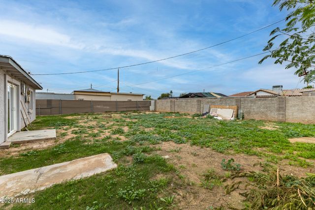 6025 S 13TH Street, Phoenix, AZ 85042