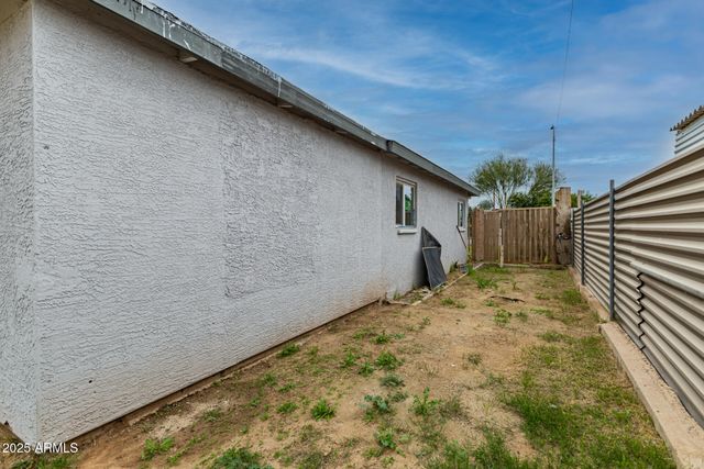 6025 S 13TH Street, Phoenix, AZ 85042