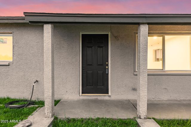 6025 S 13TH Street, Phoenix, AZ 85042