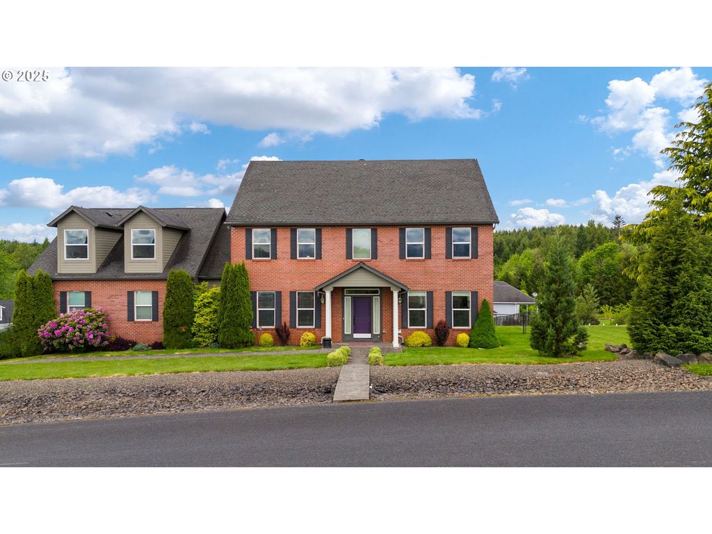 24 EMPIRE Dr, Silver Lake, WA 98645