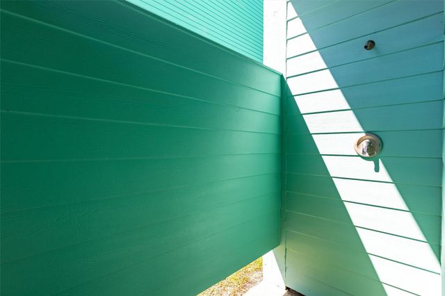 110 Ocean View Drive, Port Bolivar, TX 77650