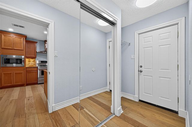 1609 Cheshire Lane, Houston, TX 77018