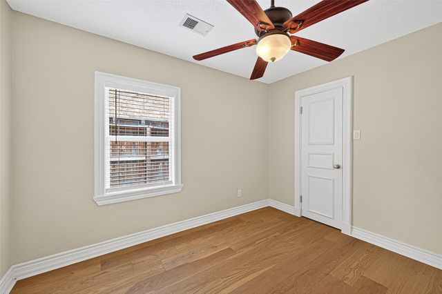 1609 Cheshire Lane, Houston, TX 77018